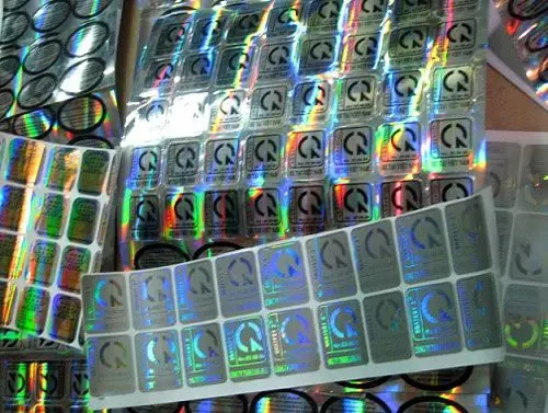 in-tem-decal-hologram-7-mau-3